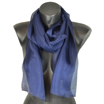 Echarpe mousseline soie bleu marine fabriquée en France