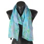 Foulard en soie bleue à fleurs fabriqué en France