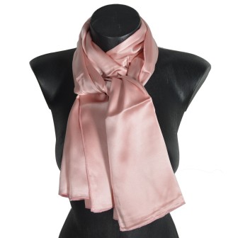 Echarpe en soie rose poudré