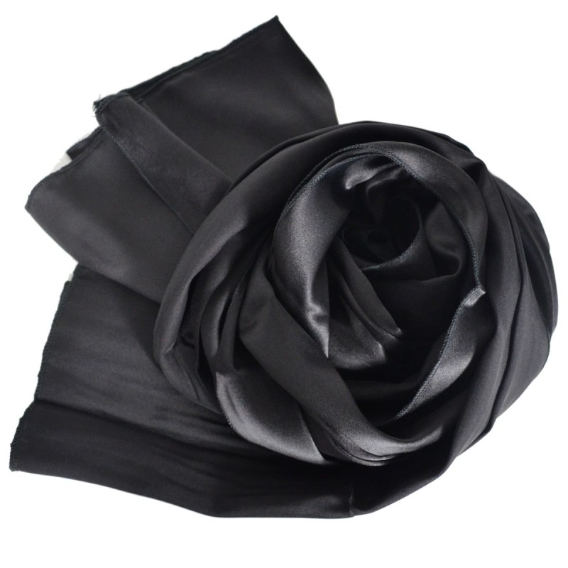 Echarpe en soie noire Echarpe en soie noire