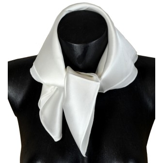 Carré en soie ivoire - Qualité Sup.