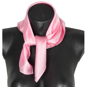 Carré en soie rose
