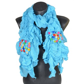 Echarpe bleu ciel à petits nids de roses