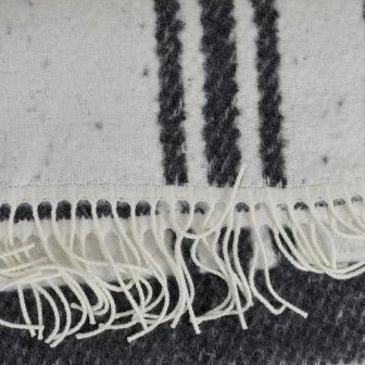 Châle mohair Karité noir fabriqué en France