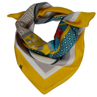 Carré soie 65cm fleurs cadre jaune