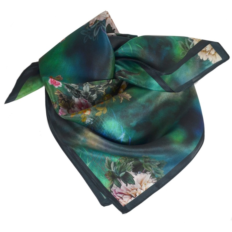 Carré soie 65cm vert à fleurs roses