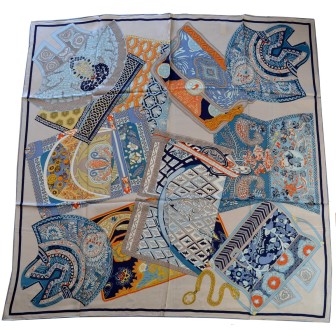 Grand carré de soie gris motif abstrait