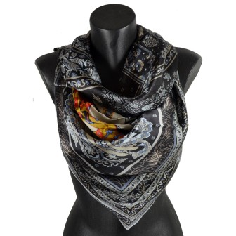 Grand carré de soie bleu motif chevaux