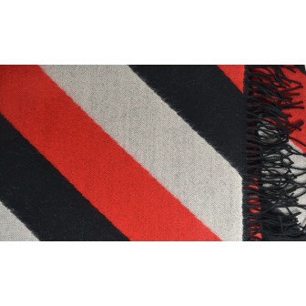 Châle Aikido rouge noir made in France