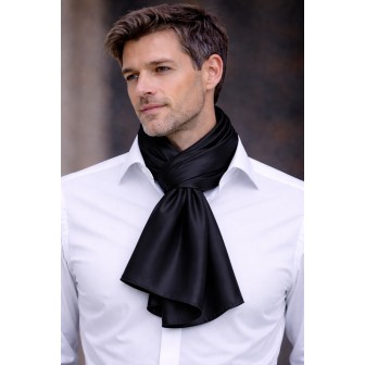 Echarpe en soie noire