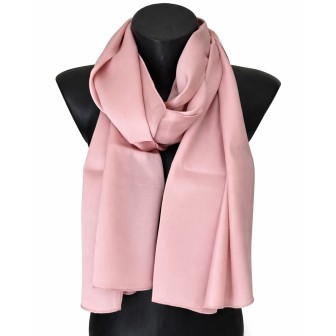 Echarpe en soie rose poudré