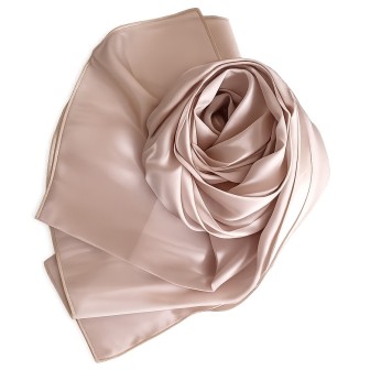 Echarpe en soie chair