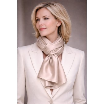 Echarpe en soie chair